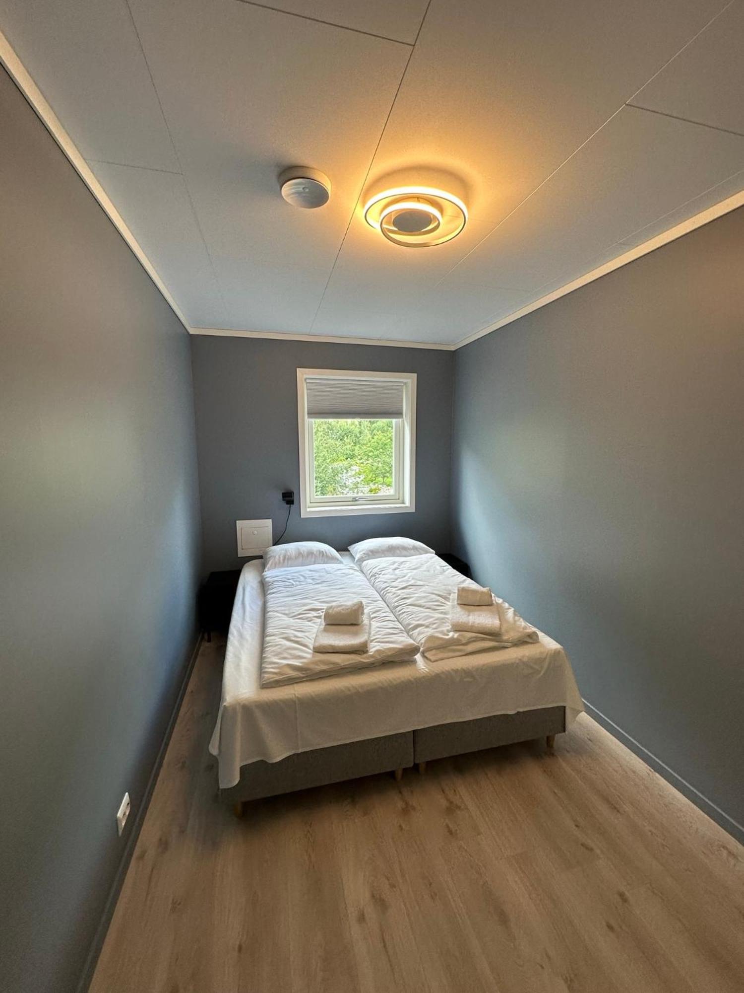 Loen Panorama Apartment Stryn Ngoại thất bức ảnh